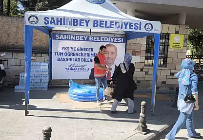 Şahinbey belediyesi öğrencileri yalnız bırakmadı