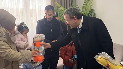 Cumhurbaşkanı Yardımcısı Yılmaz Şahinbey'de sosyal konutları inceledi