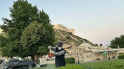 Gaziantep Büyükşehir'den kene ve diğer zararlılara karşı tedbir amaçlı ilaçlama
