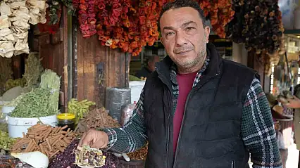 Gaziantep'te hasta olan vatandaşlar çareyi aktarlarda arıyor