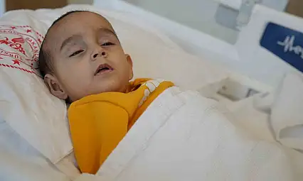 14 aylık Hamza Tuğra ilk kez duydu