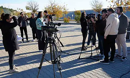 Mobil Basın Evi Gaziantep'te öğrencilerle buluştu