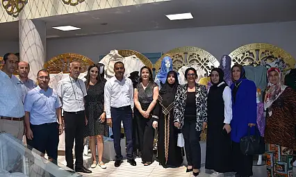 Selçuklu Gençlik Merkezi kursiyerlerinden el emeği sergisi