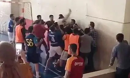 Bu kez öğretmenler kavga etti