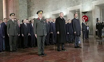 Devlet erkanı Anıtkabir'de