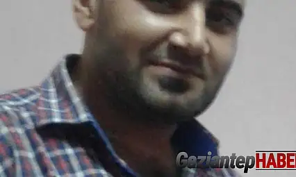 Park halindeki araca çarpan motosikletin sürücüsü öldü