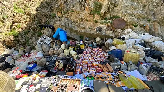 'Eren Abluka-7' operasyonlarında 5 tonun üzerinde yaşam malzemesi ele geçirildi