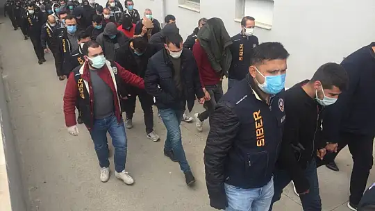 'Garantili kupon' yalanıyla vatandaşı dolandırıp tavuk çiftliği kurdular