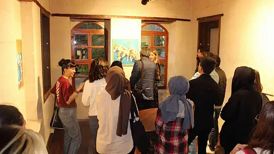 'Yen-Geç' isimli resim sergisi açıldı