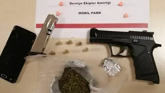 1 günde araması bulunan 99 şahıs yakalandı