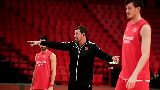 12 Dev Adam'da Ufuk Sarıca dönemi bitti