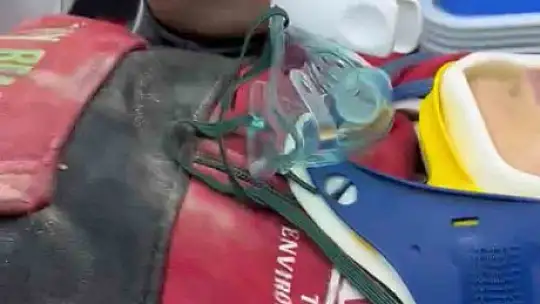 130. saatte enkazdan çıkan 5 yaşındaki Hasan işaret diliyle durumunu böyle anlattı