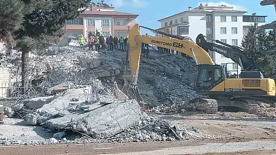 134 kişinin öldüğü Ayşe-Mehmet Polat sitesi ile ilgili şok iddianame: Zemin etüdü yapılmamış