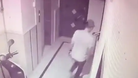 14 saniyede bisikleti çaldı