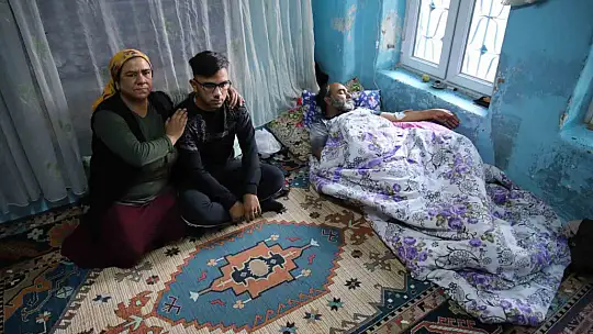 17 yaşındaki genç tedavi edilmezse dünyası kararacak