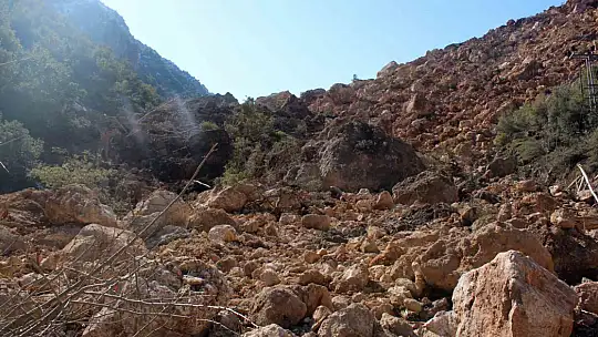 2 büyük deprem 2 dağı birleştirdi