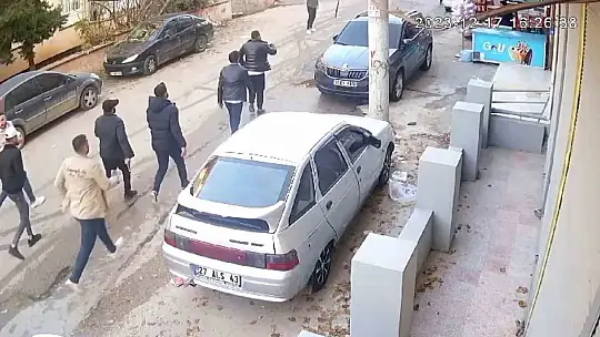 20 TL yüzünden iş yerini silahla bastılar