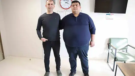 220 kiloyla girdiği mide ameliyatının ardından 15 günde 15 kilo verdi