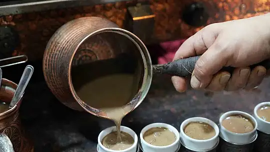 400 yıllık tarihi mekanda tarihi lezzet: Menengiç kahvesi