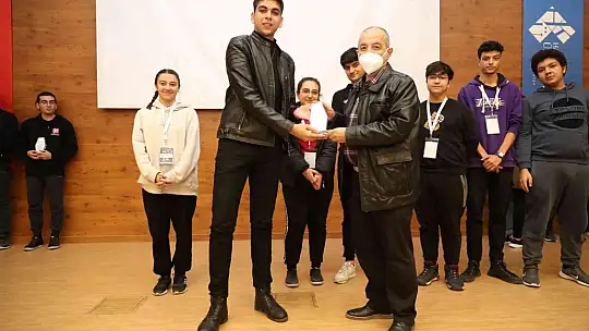 48 saatte 15 oyun geliştirdiler