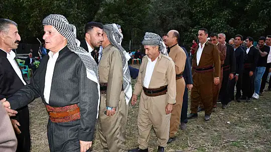 5 bin kişini katıldığı düğün için 750 bin liralık masraf yapıldı, 1 milyon liralık takı takıldı