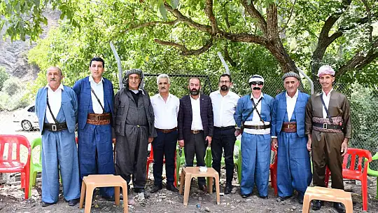 5 bin kişini katıldığı düğün için 750 bin liralık masraf yapıldı, 1 milyon liralık takı takıldı