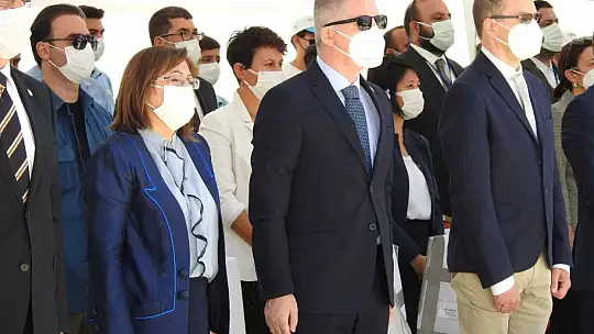 555 okul enerji ihtiyacını kendi karşılayacak