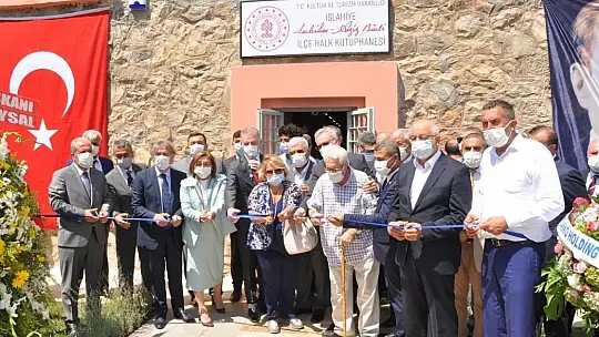 61 yıllık cezaevi halk kütüphanesi oldu