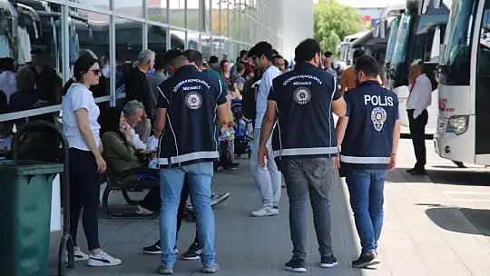 81 ildeki huzur operasyonunda bin 414 düzensiz göçmen yakalandı