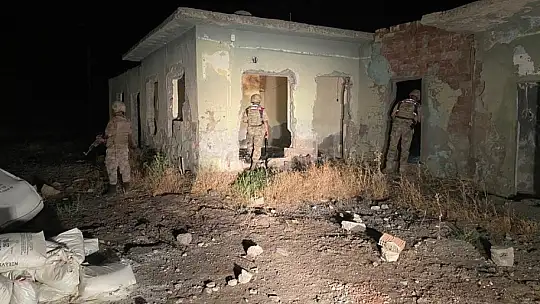 81 ildeki huzur operasyonunda 788 düzensiz göçmen yakalandı