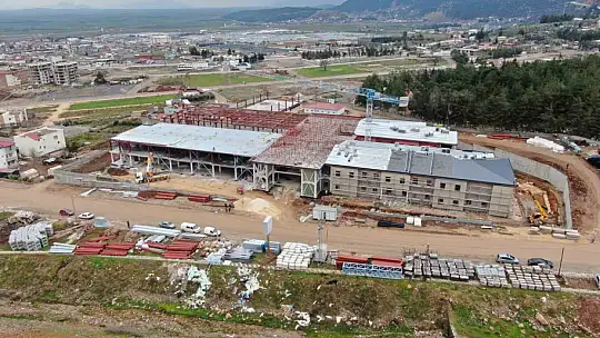 9 şiddetine dayanıklı çelikten yapılan hastane, Mart ayının sonunda teslim edilecek