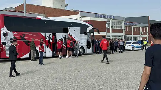 A Milli Takım Ermenistan maçı için Eskişehir'de