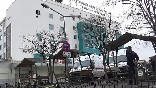 Acil girişine bırakılan çanta bomba paniğine yol açtı