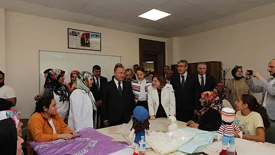 Adalet Bakanı Bekir Bozdağ: '7'li masa da 7 düvel de Türkiye'nin gelişmesine ve Tayyip Erdoğan'a karşı'