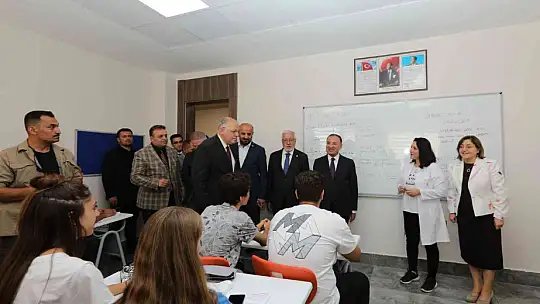 Adalet Bakanı Bekir Bozdağ: '7'li masa da 7 düvel de Türkiye'nin gelişmesine ve Tayyip Erdoğan'a karşı'