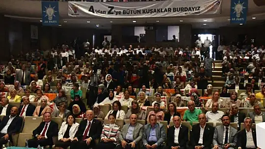 Adalet Bakanı Bekir Bozdağ: 'Kılıçdaroğlu köstebek bürokratlarıyla kapkaç siyaseti yapıyor'