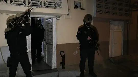Adana'da PKK/KCK operasyonu: 15 gözaltı kararı