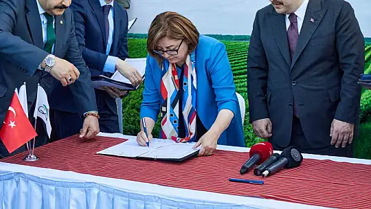 Afetzede çiftçiler tarımsal üretimi aksatmıyor