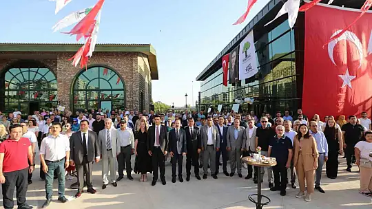 Agro park'ın açılışını Başkan Yılmaz ile Fadıloğlu birlikte yaptı