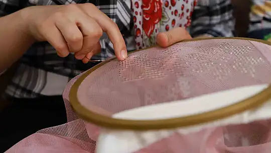 Aile merkezlerindeki eğitimlerden binlerce kişi yararlanıyor