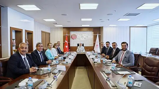 AK Parti Gaziantep heyetinden Ankara'da Bakanlarla görüştü