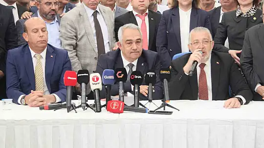 AK Parti Gaziantep İl Başkanlığında devir teslim töreni yapıldı