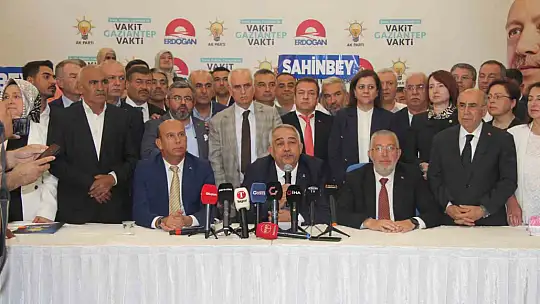 AK Parti Gaziantep İl Başkanlığında devir teslim töreni yapıldı