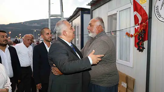 AK Parti Gaziantep'ten örnek kutlama-vefa programı