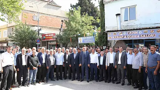 AK Parti Gaziantep'ten Yavuzeli ve Araban'da miting havasında toplantı