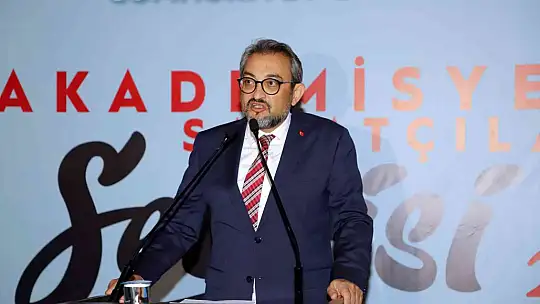 Akademisyen sanatçılar sergisi açıldı