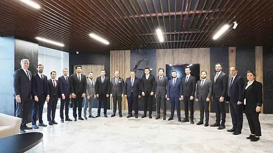 Akıncı, TOBB Gaziantep Genç Girişimciler Kurulu Üyeleriyle bir araya geldi