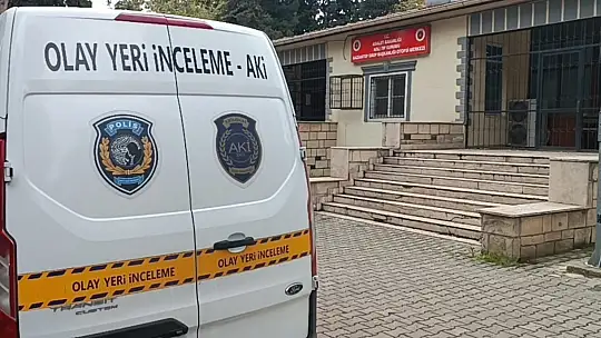 Alacak verecek kavgasında silahla vurulan genç hayatını kaybetti