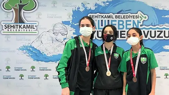 Alleben, paletli yüzme şampiyonasına ev sahipliği yaptı