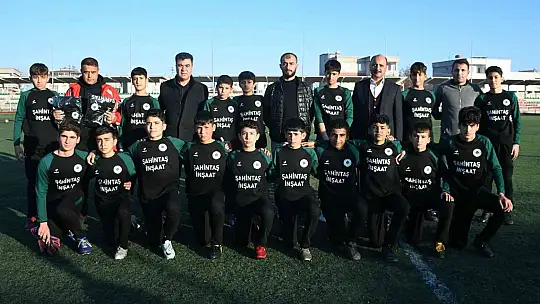 Amatör sporculara eşofman desteği